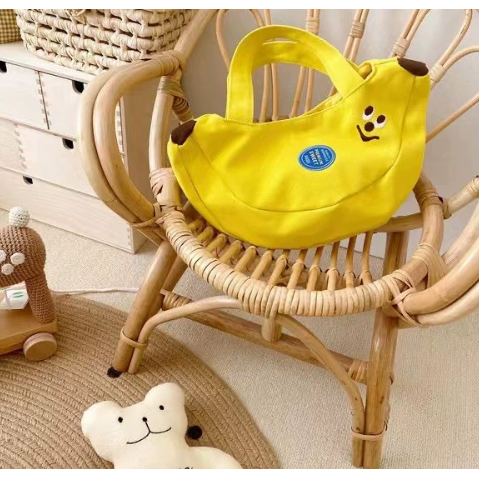 新款可爱卡通刺绣帆布包上班族手提宝妈外出便携小包实用多用途