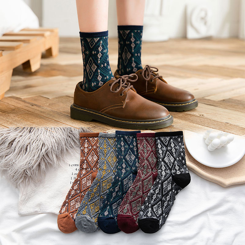 袜子女秋冬中筒女袜潮流2022新款跨境外贸成人袜韩国东大门袜子