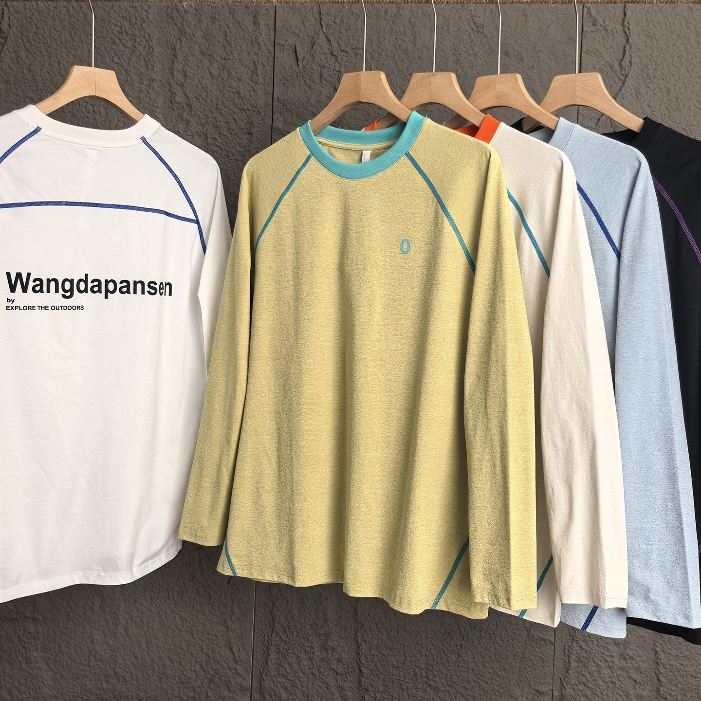 素平替撞色拼接设计情侣款T恤