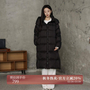 AIRIQI冬季新款休闲百搭轻盈连帽白鸭绒中长款羽绒服女AX44YR181