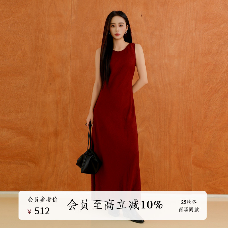 AIRIQI25冬新款极简廓形连衣裙