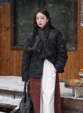 AIRIQI冬季新款零压轻盈静奢风可拆卸围巾白鸭绒羽绒服AX44YR123