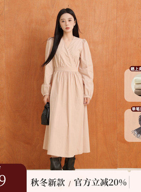 AIRIQI秋季新款休闲收腰系带长袖v领斜门襟暗扣连衣裙女AH43LQ303