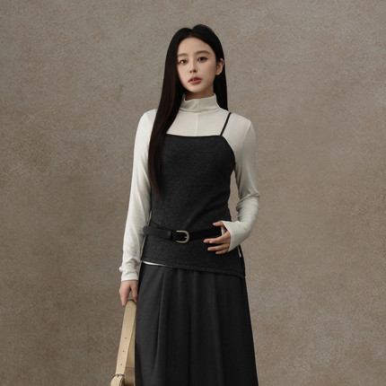 AIRIQI春季新款简约立裁收腰细肩带吊带羊毛针织背心女AH51BX082