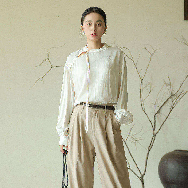 黑标BAIZHUO秋季新款新中式通勤简约百搭镂空系带小衫AZ43