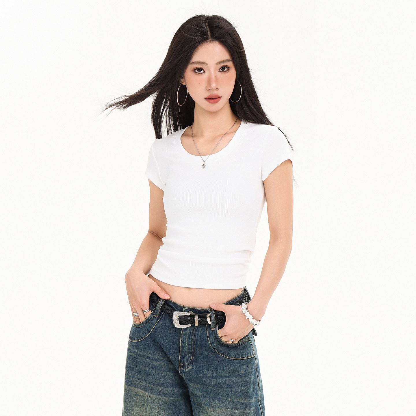 MJB 2026春夏新款美式辣妹基础纯色U领修身T恤百搭显瘦短袖上衣