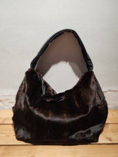 外贸出口芬兰水貂绒毛小羊皮包带时尚穿搭通勤休闲单肩女包