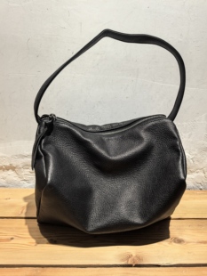 外贸出口鹿皮羊皮软皮真皮通勤休闲枕头单肩包