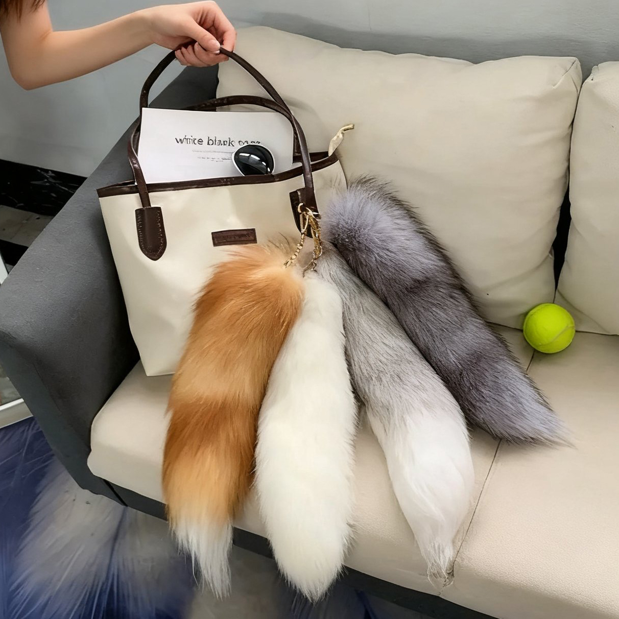 真狐狸尾巴挂件包包配饰cos表演道具毛绒挂饰小浣熊尾巴皮草挂件