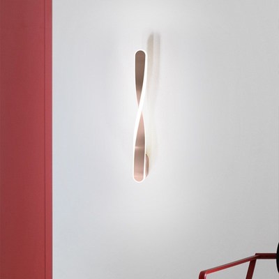 Modern Golden LED Wall Light Decoration for Living Room Bed