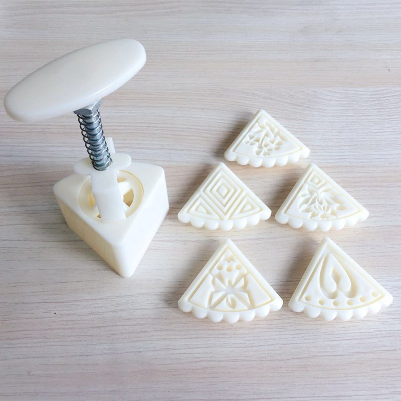 (50g) DIY Tri Angle Moon Cake Mold Mould Mooncake Stamp Tool