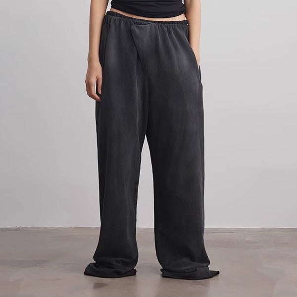 宽松直筒版石磨水洗喷色卫裤中性