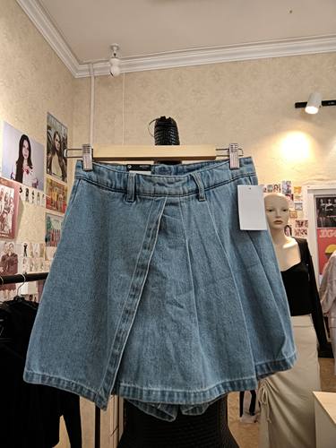 monki浅蓝色牛仔百褶裙裤短裙后拉链半身裙商场撤柜品牌