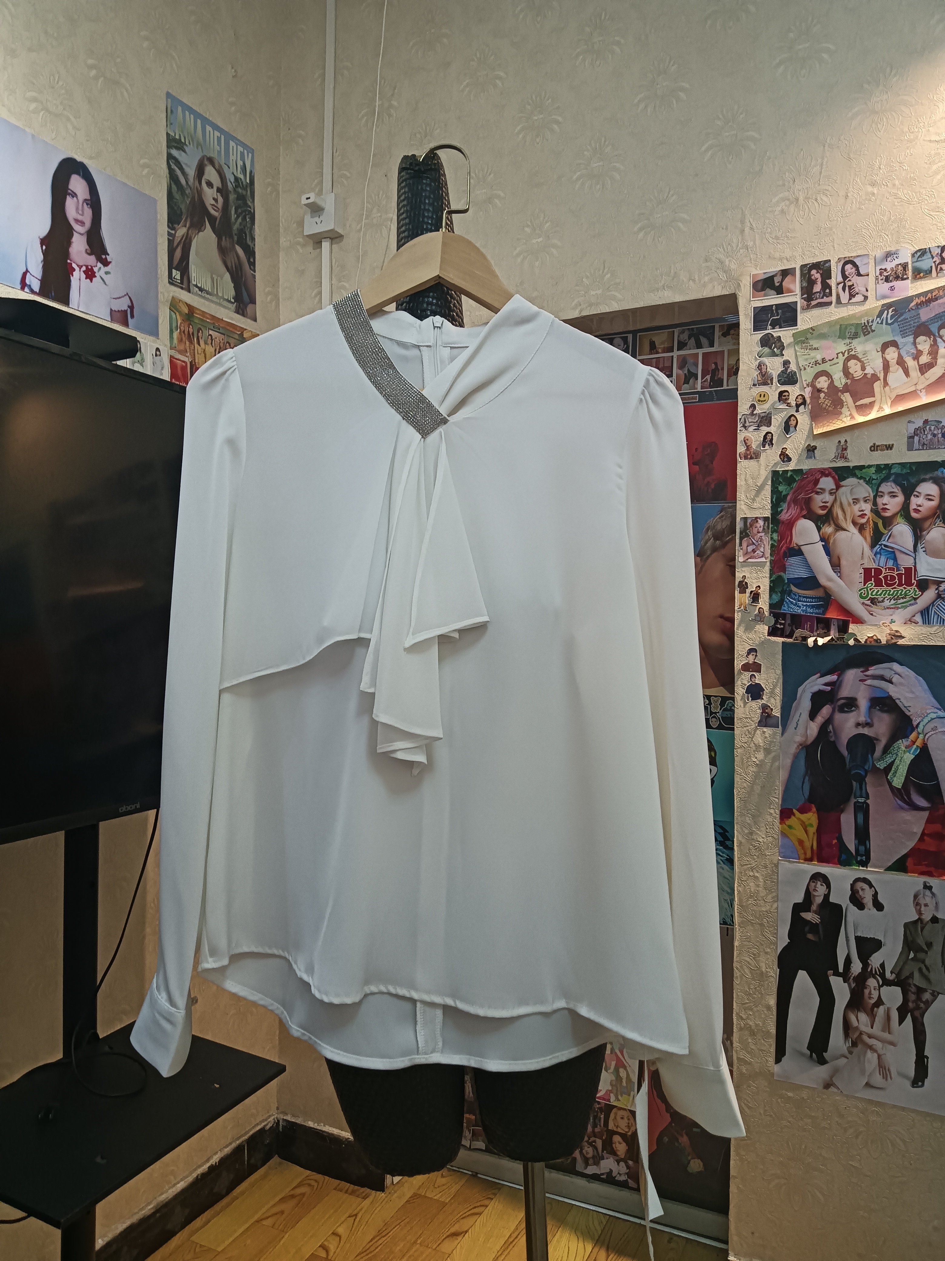 千屿贵牌品牌折扣撤柜白色缎面绸缎飘带领结长袖衬衫上衣OL职业装
