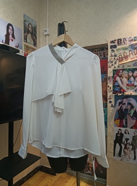 千屿贵牌品牌折扣撤柜白色缎面绸缎飘带领结长袖衬衫上衣OL职业装