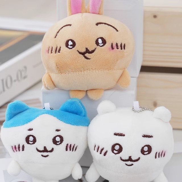 日本chiikawa公仔毛绒挂件礼物