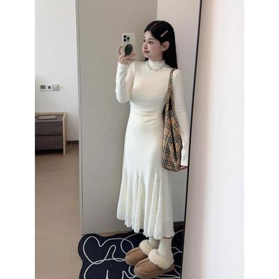 配大衣半高领针织连衣裙女
