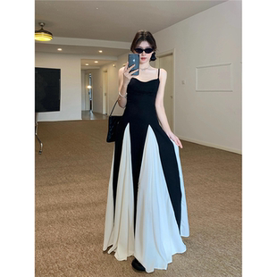 浮雕山茶法式 显瘦御姐风礼服拖地大摆长裙 黑白拼色吊带连衣裙修身