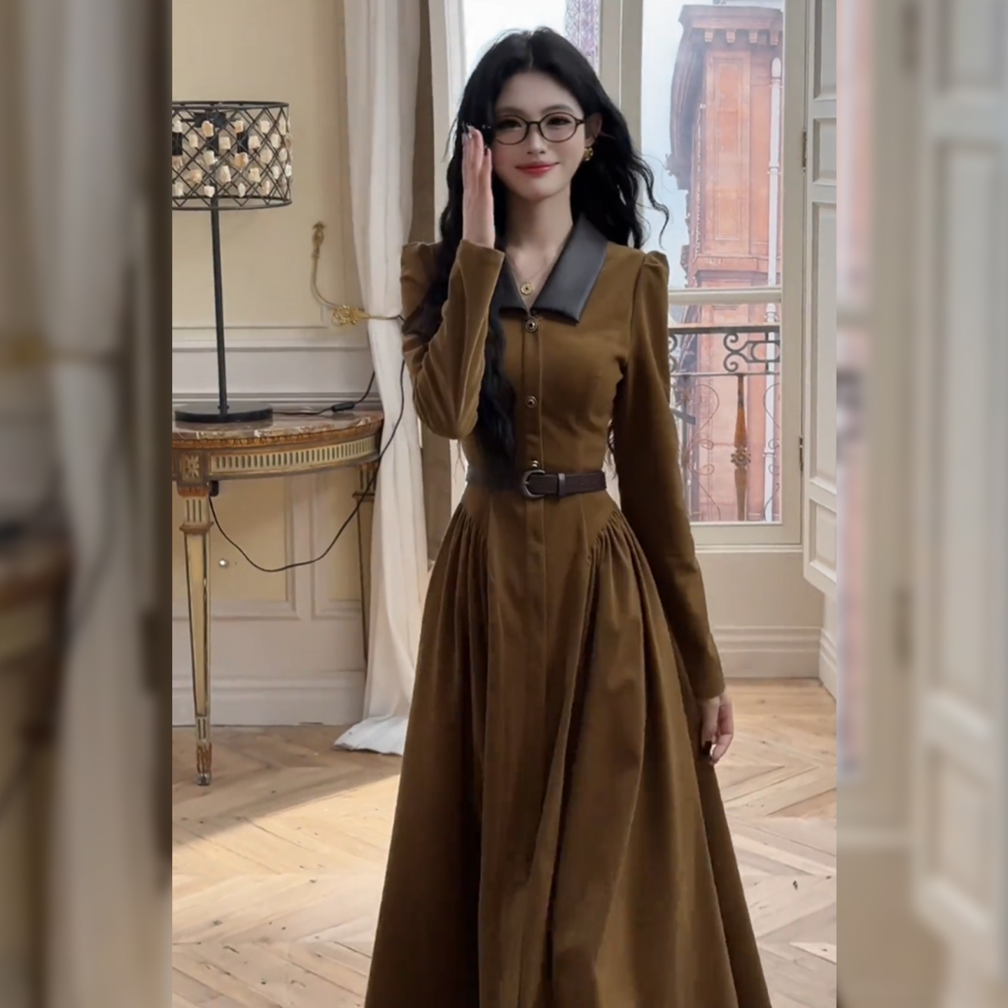 法式绝美气质复古翻领丝绒连衣裙