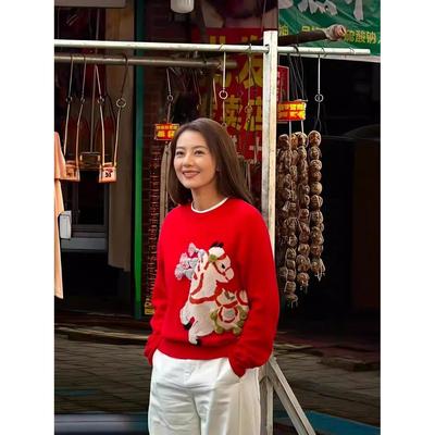 高圆圆同款红色小马刺绣毛衣