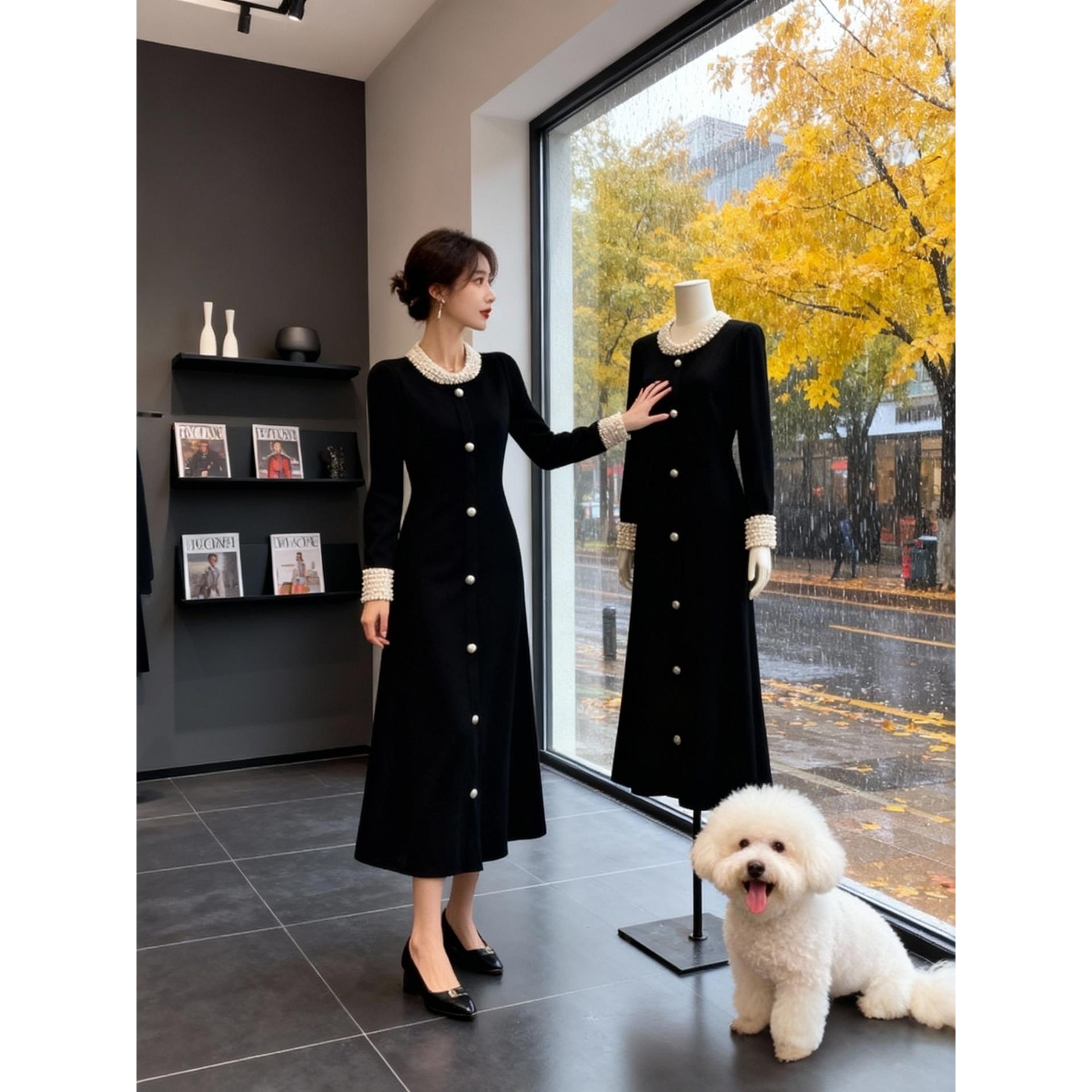 法式复古显瘦大码珍珠黑针织裙