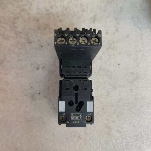 议价全新RXZE2S114M继电器底座14孔，共11个，单