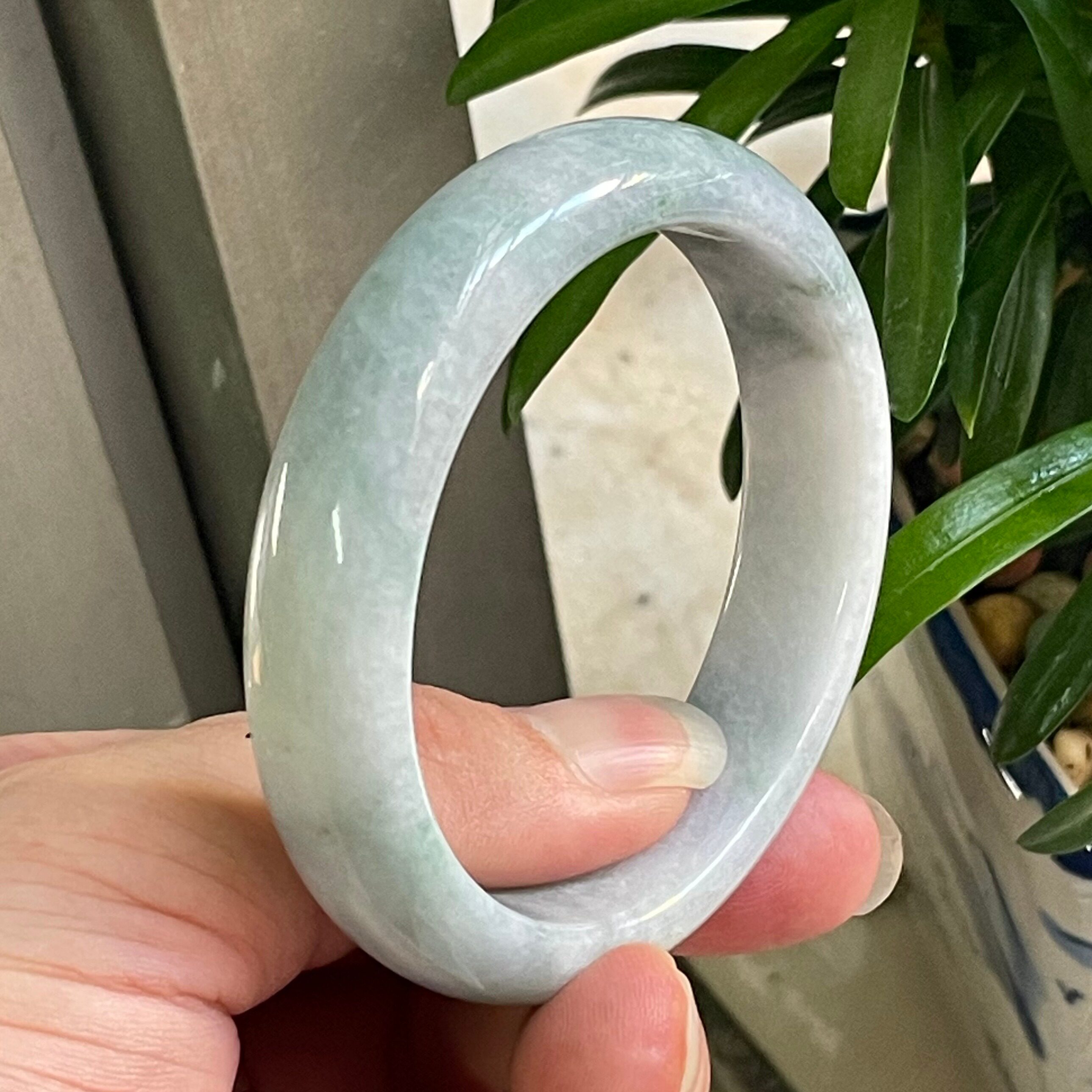 缅甸A货翡翠55mm冰糯种手镯