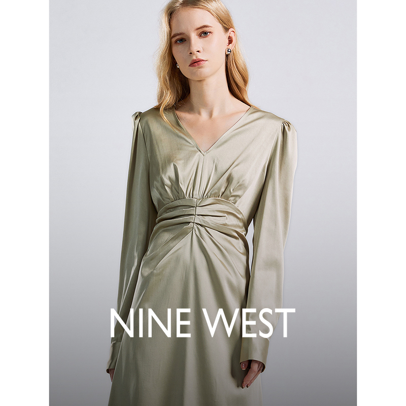 Nine West/玖熙2023年秋季新款连衣裙女气质醋纤收腰高级感中长裙