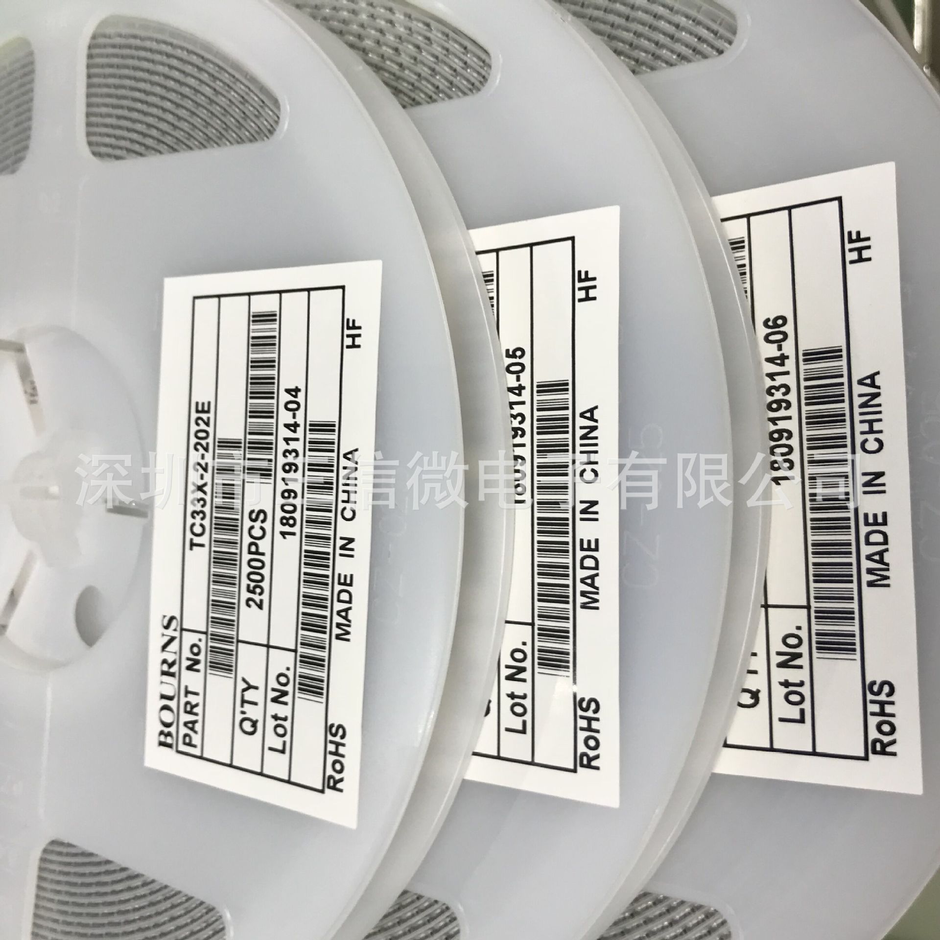 可调电阻 TC33X-2-203E  BOURNS 3*3碳膜可调电阻20K方块状电容器