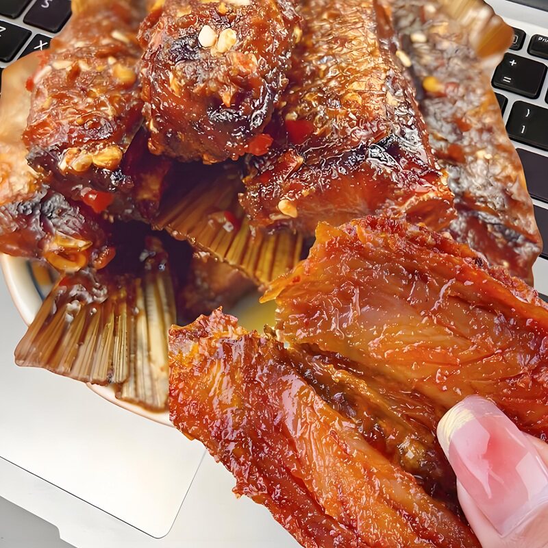 湖南特产香辣鱼尾鱼块零食1kg袋