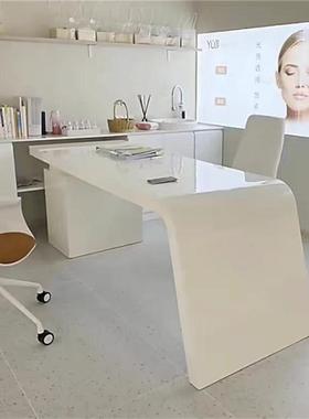 烤漆医美咨询办公桌简约现代洽谈接待台美容院时尚白色电脑面诊桌