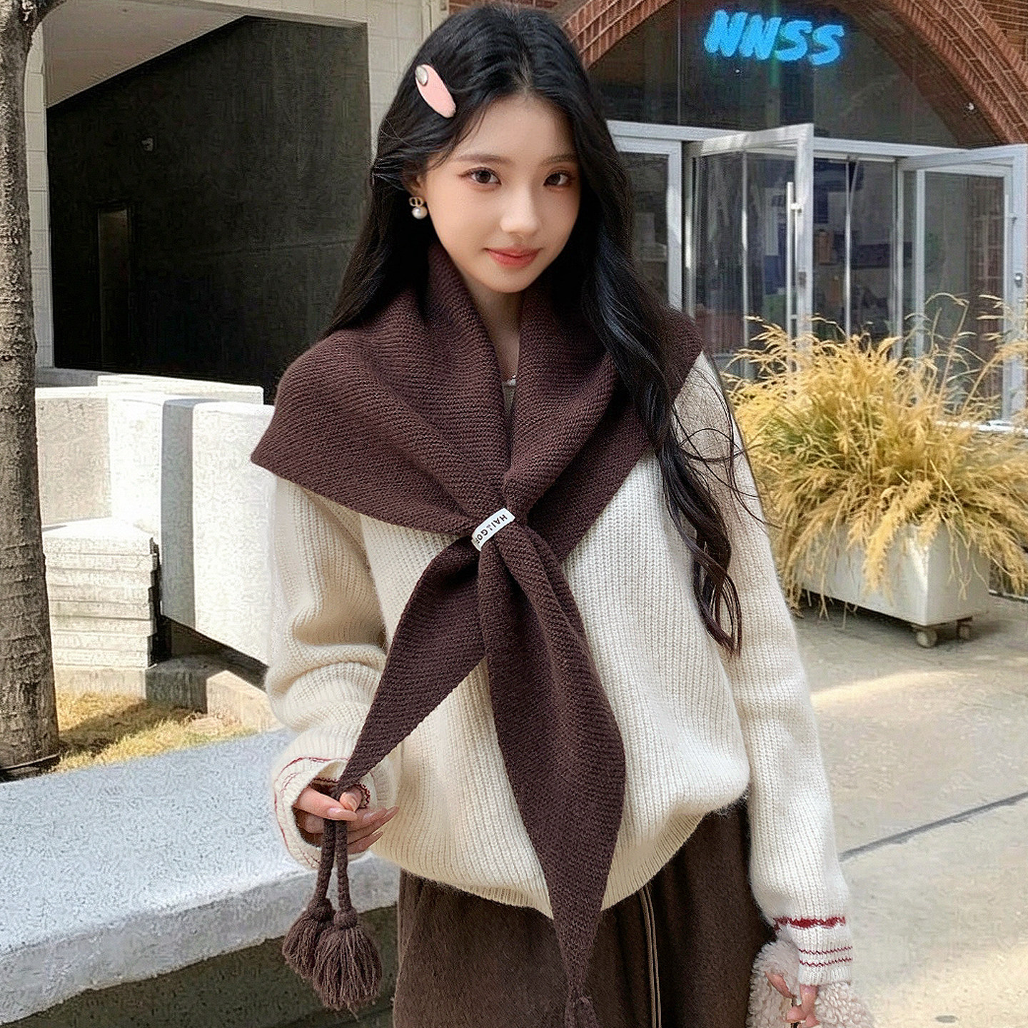 针织围巾女款2026新款氛围感保暖围脖女士冬披肩女外搭三角巾斗篷