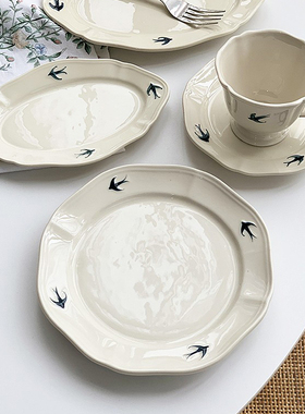 安木良品 日本单设计款ins燕子浮雕手绘陶瓷甜品点心碟子餐菜盘