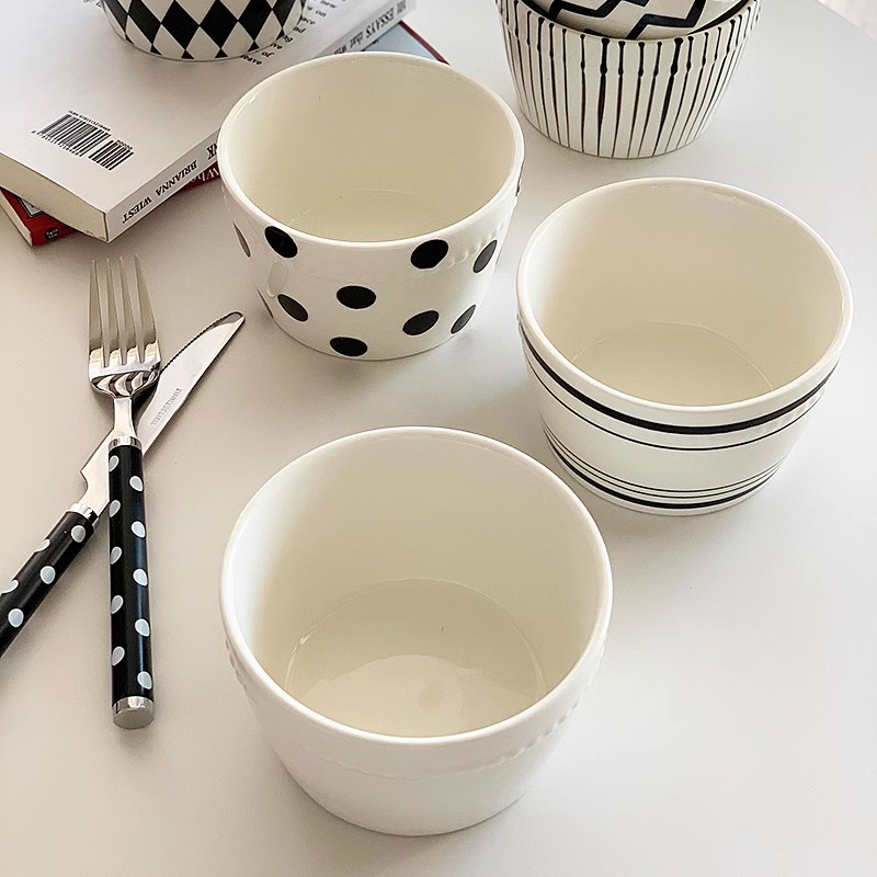 韩国单陶瓷赫本风4.5英寸碗