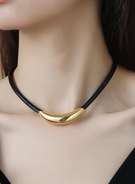 非金属冷淡风皮质油蜡绳锁骨链