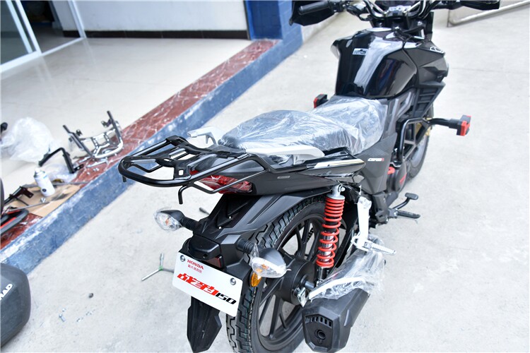 适用于CBF150R战豹SHD150-26实心后尾架尾箱架载物架扶手尾翼