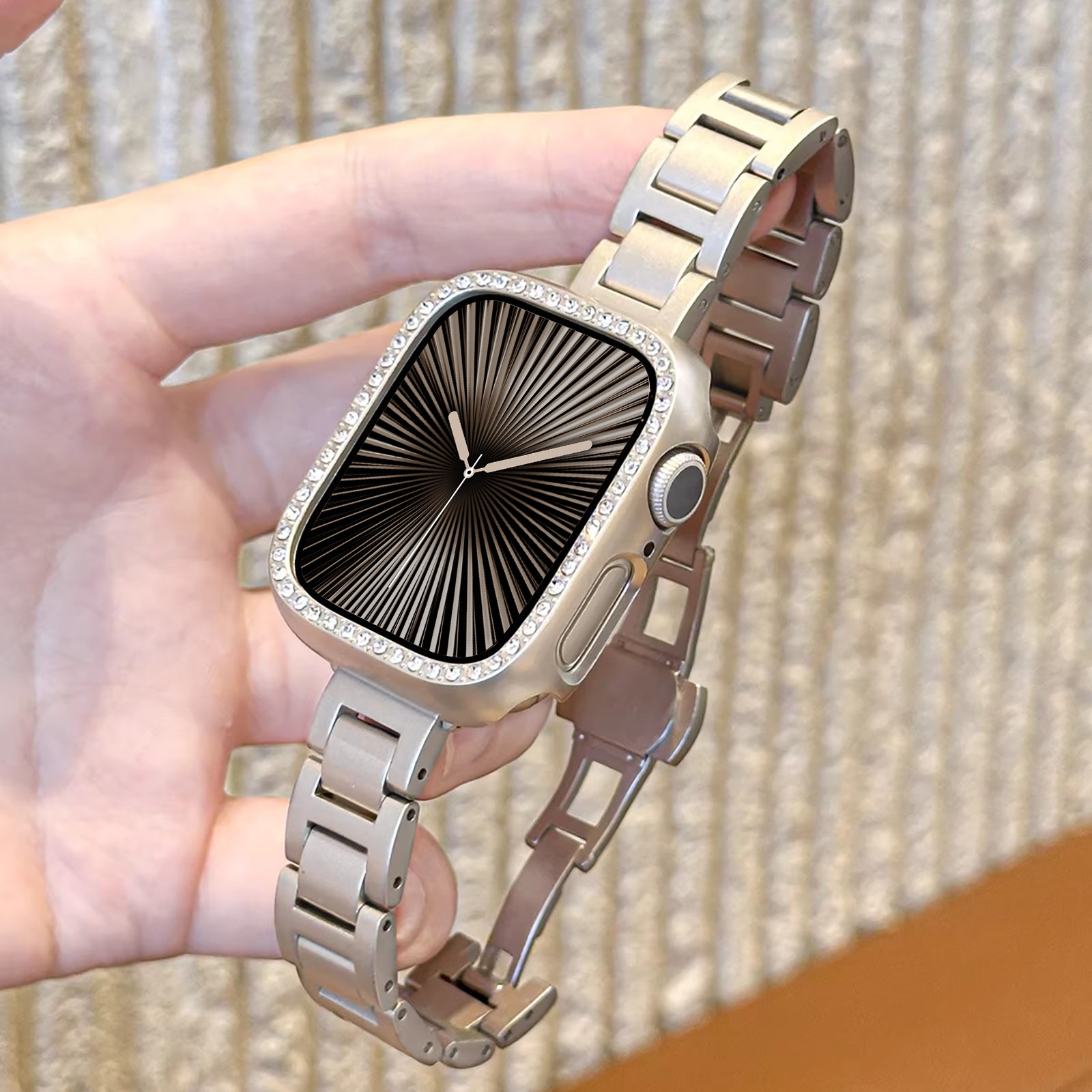 适用苹果手表S11蓝气球金属套装iwatch不锈钢蝴蝶扣细表带+钻边框壳applewatch10/9/7质感小众ins8SE女腕带夏