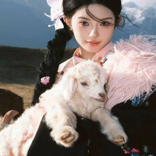 传统刺绣2025新款藏布拉藏族旅拍藏服女士藏式玄黑藏袍民族风写真