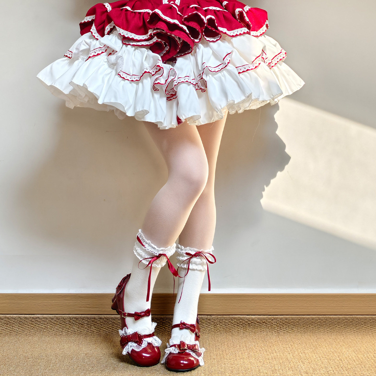lolita袜子红色蕾丝花边中筒袜洛丽塔蝴蝶结甜美芭蕾风少女棉袜