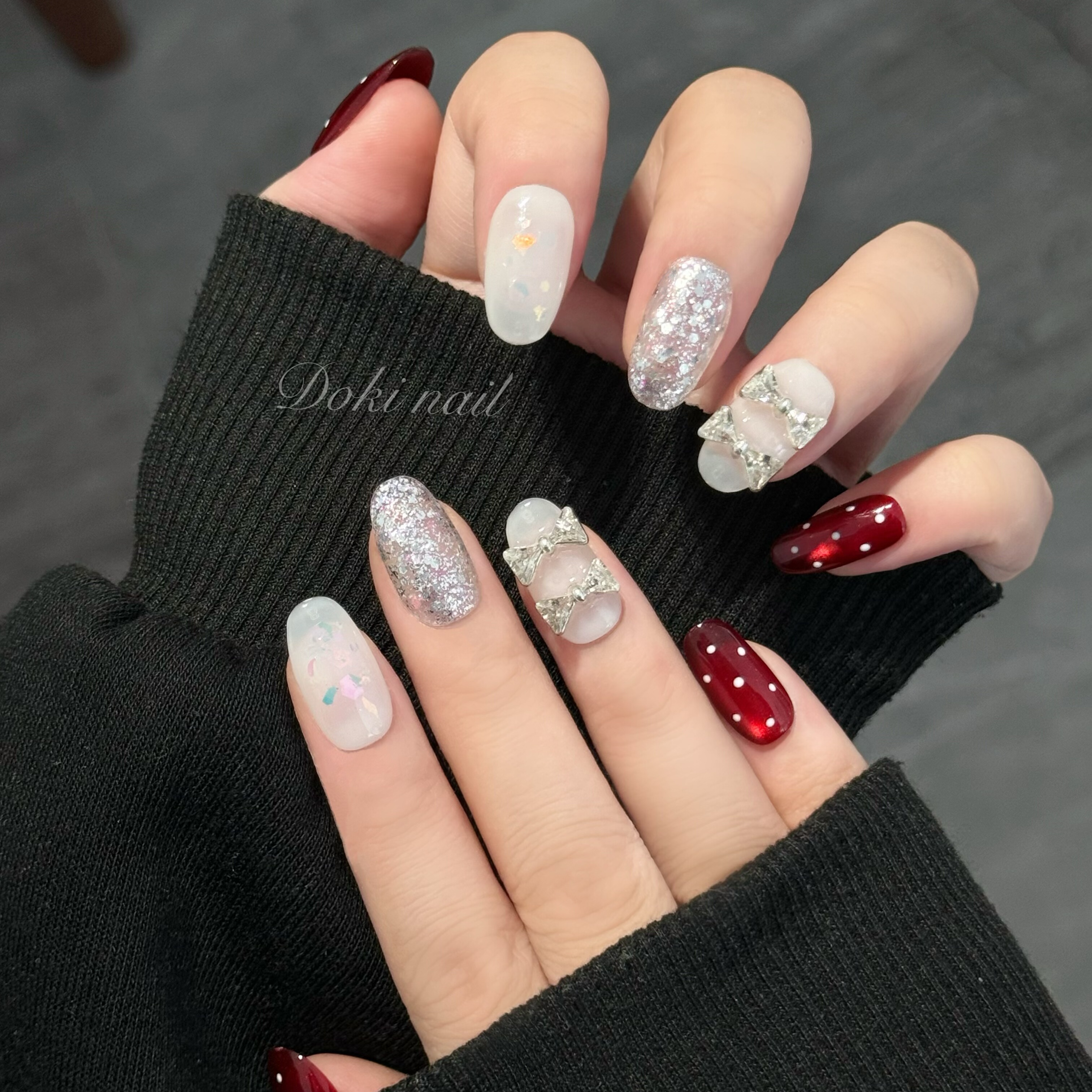 纯手工穿戴甲2025秋冬新款Jennie同款红色圣诞新年猫眼显白美甲贴