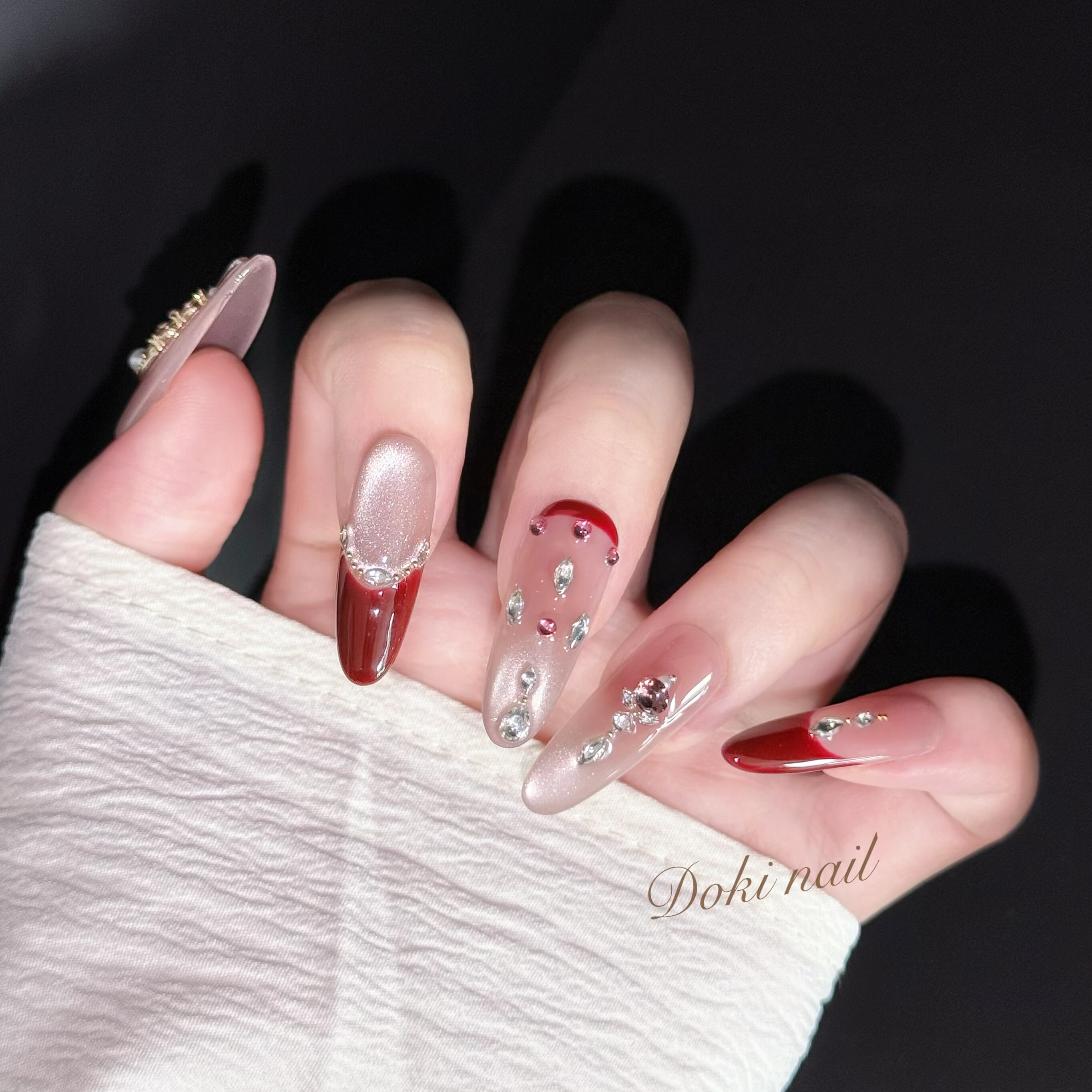 纯手工穿戴甲2025秋冬新款法式酒红奢华钻高级感巴洛克风显白美甲