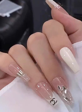 小香风穿戴甲美甲性价比