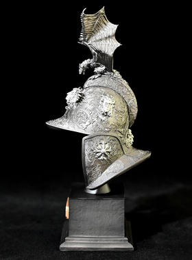 龙飞兔舞165MM家居装饰办公树脂摆件 中世纪骑士头盔 LTCP-242