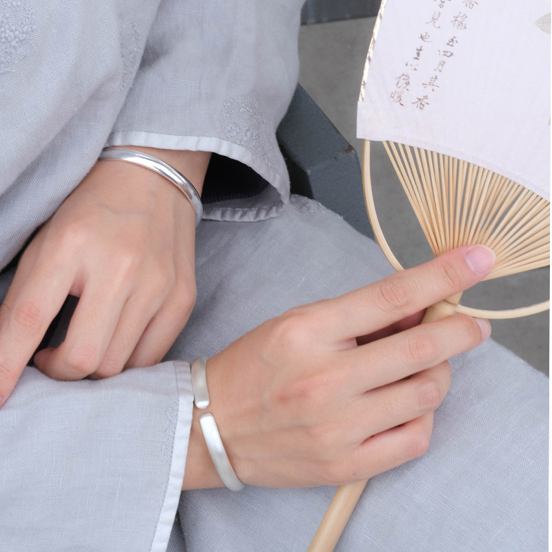 老寸银器女足银手工素面银手镯