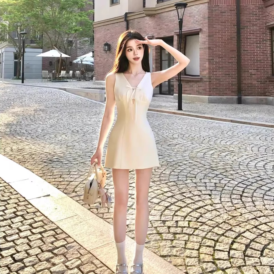 画解WAHJU凉夏流云夏季新款收腰显瘦精致少女杏色连衣裙9446W