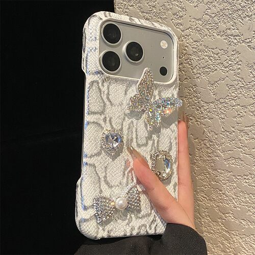 手机壳白色蛇皮纹宝石爱心蝴蝶