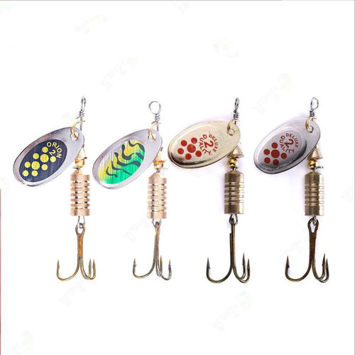 1PCS Metal Plating Spinner Bait 6.7cm/7g Hard Spoon Bass Lur