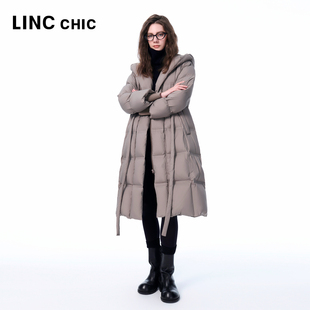 LINCCHIC金羽杰25年冬新大衣感围裹式 羽绒服女Y25608261 连帽长款