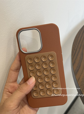 17ins博主同款复古棕色皮纹创意16promax吸盘硅胶贴纸搭配手机壳12/13/14PROXSMAX软壳秋冬简约搭配保护壳15