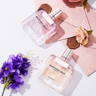 奥迪丝另一个自己香水明媚女人